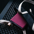 Memobottle Silicone Sleeve A7│Wild Plum│Drinkfles│lifestyle foto met fles in tas