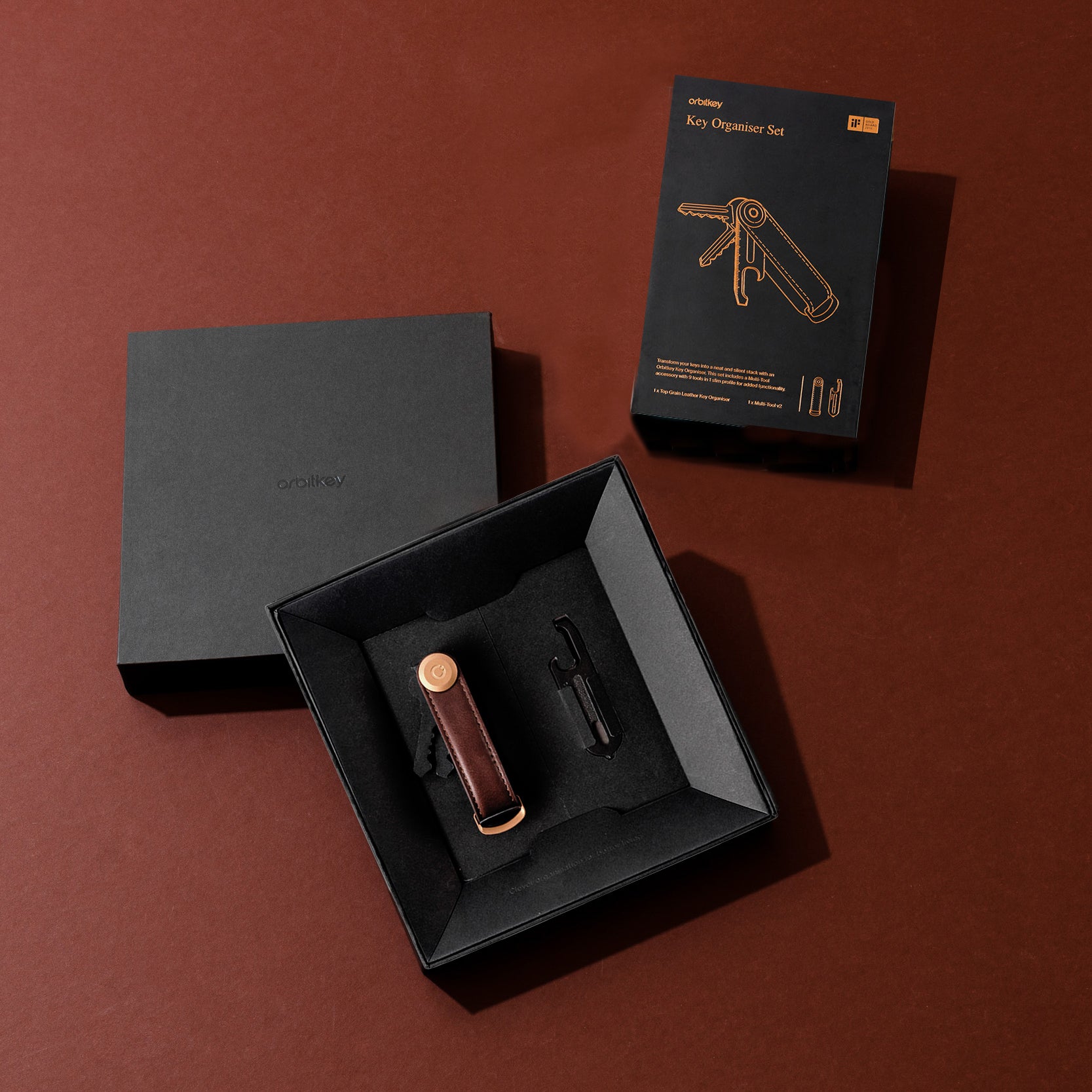 Orbit Key Gift Set Espresso Brown│Key Organizer en Multitool│Sleutelhanger art. GLT2-ESB-201│verpakking geopend met bruine ondergrond