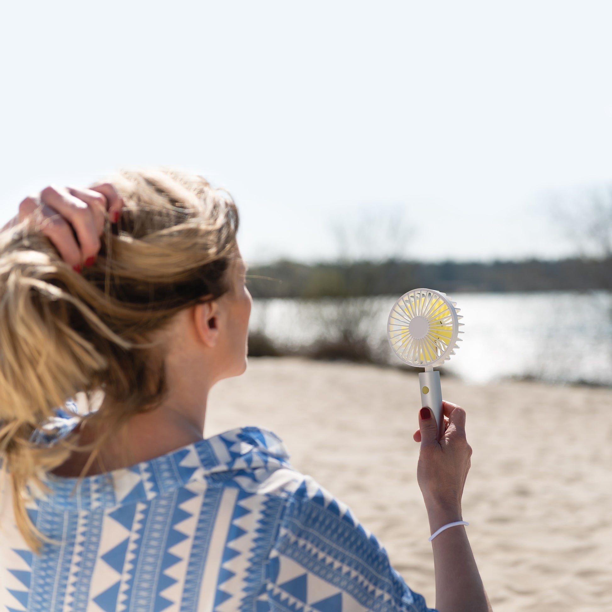 Ventilator Fan Flow Silver│Remember│foto aan strand
