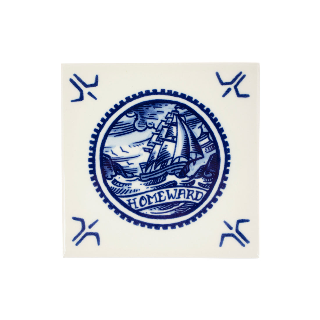 Schiffmacher Royal Blue Tattoo • Tegel • Schiffmacher Royal Blue Tattoo is een unieke samenwerking tussen tattoo artist Henk Schiffmacher en Royal Delft - Porcelyne Fles. De oude ambachten en tradities van beiden komen samen in prachtige objecten als vazen, borden en tegels. Rijk aan cultuur en historie.