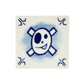 Schiffmacher Royal Blue Tattoo • Tegel • Schiffmacher Royal Blue Tattoo is een unieke samenwerking tussen tattoo artist Henk Schiffmacher en Royal Delft - Porcelyne Fles. De oude ambachten en tradities van beiden komen samen in prachtige objecten als vazen, borden en tegels. Rijk aan cultuur en historie.