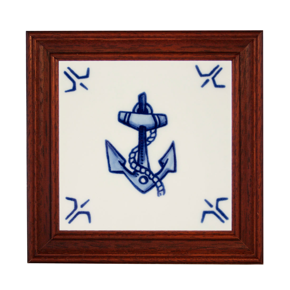 Schiffmacher Royal Blue Tattoo • Tegel • Schiffmacher Royal Blue Tattoo is een unieke samenwerking tussen tattoo artist Henk Schiffmacher en Royal Delft - Porcelyne Fles. De oude ambachten en tradities van beiden komen samen in prachtige objecten als vazen, borden en tegels. Rijk aan cultuur en historie.