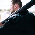 Senz Storm Paraplu Large│Silk Grey│Senz Umbrella│Lifestyle foto  met hoes