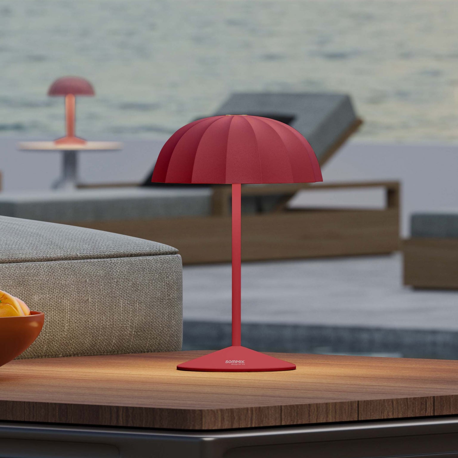 Sompex Ombrellino Oplaadbarre Buitenlamp│Rood│art. 78354│op terras aan zee