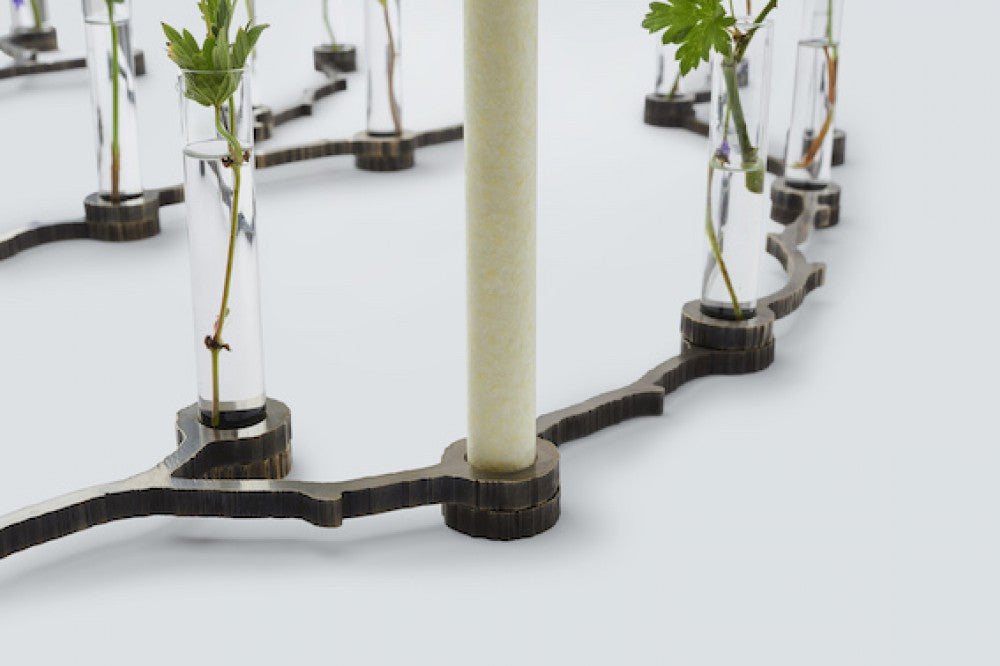 Candle Vase Bronze set 15 Branches│René Knip voor Thomas Eyck│close-up kaars