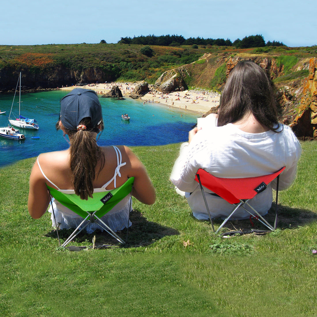 Y-ply • Opvouwbaar Strandstoeltje • Beach Lounger •  Y-Ply is de ideale metgezel om te relaxen aan het strand of in het park. Gebruik hem als ondersteuning voor je hoofd, rug, arm of voeten. Voor elke positie biedt hij veel comfort. Dit opvouwbare strandstoeltje is gemakkelijk mee te nemen in de bijgeleverde tas.