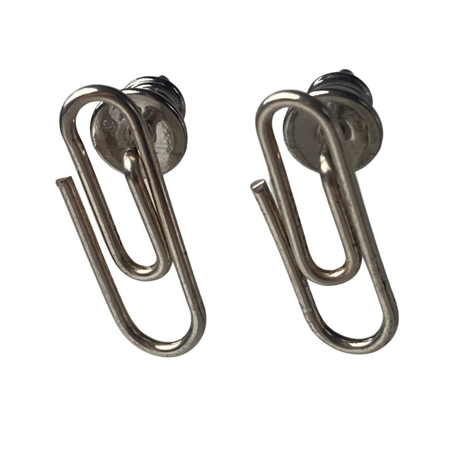 Oorbellen Paperclip Zilver│Crazyclage│foto voorkant schuin