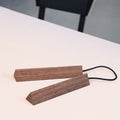 Chaku Onderzetter Notenhout & Rood│KellerFreyschmidt│Vij5│liggend op witte tafel